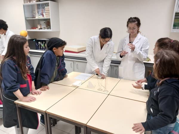 “Embaixadores da Ciência” recebem alunos de várias escolas básicas do nosso Concelho — foto 8