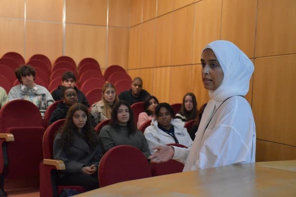 Vencedora do Masterchef 2023 participa em aula do ICE — foto 1