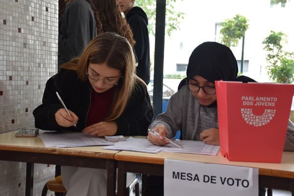 ICE elege listas para o Parlamento dos Jovens — foto 2