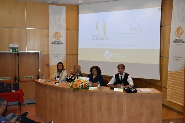 Sessão Solene de Entrega de Diplomas do Quadro de Excelência 2024/2025 — foto 7