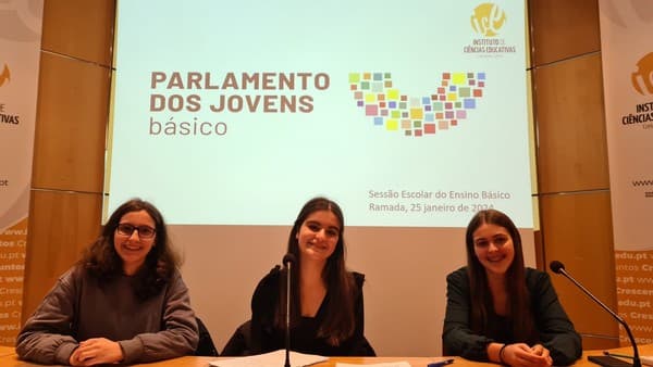 Sessões Escolares do Parlamento dos Jovens 2023/2024 — foto 3