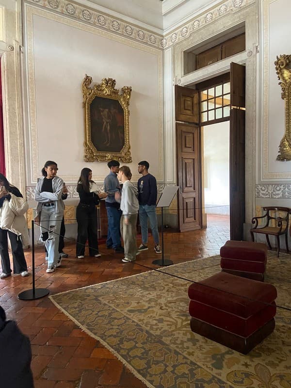 Alunos do 12.º ano visitam o Convento de Mafra — foto 14