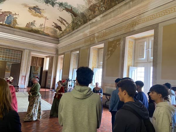 Alunos do 12.º ano visitam o Convento de Mafra — foto 7