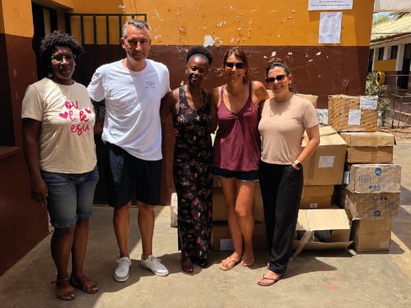 ICE entrega bens angariados pela comunidade educativa em Cabo Verde