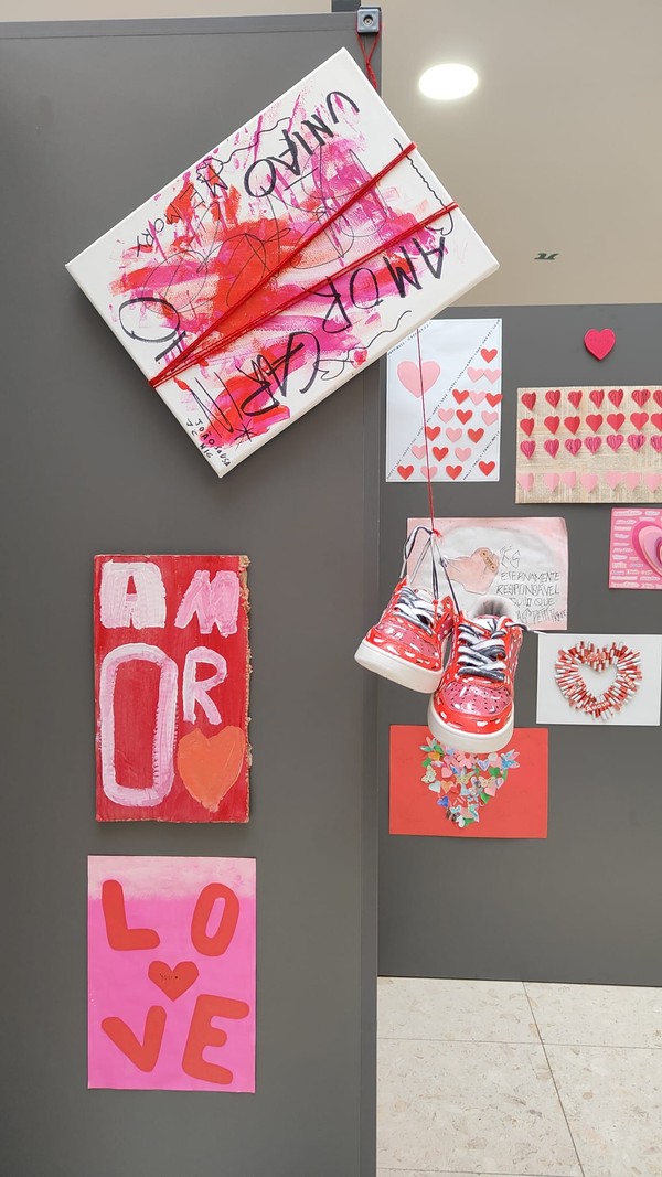 ICE apresenta “Amor é para Todos” – Exposição que Une Arte e Linguagem — foto 9