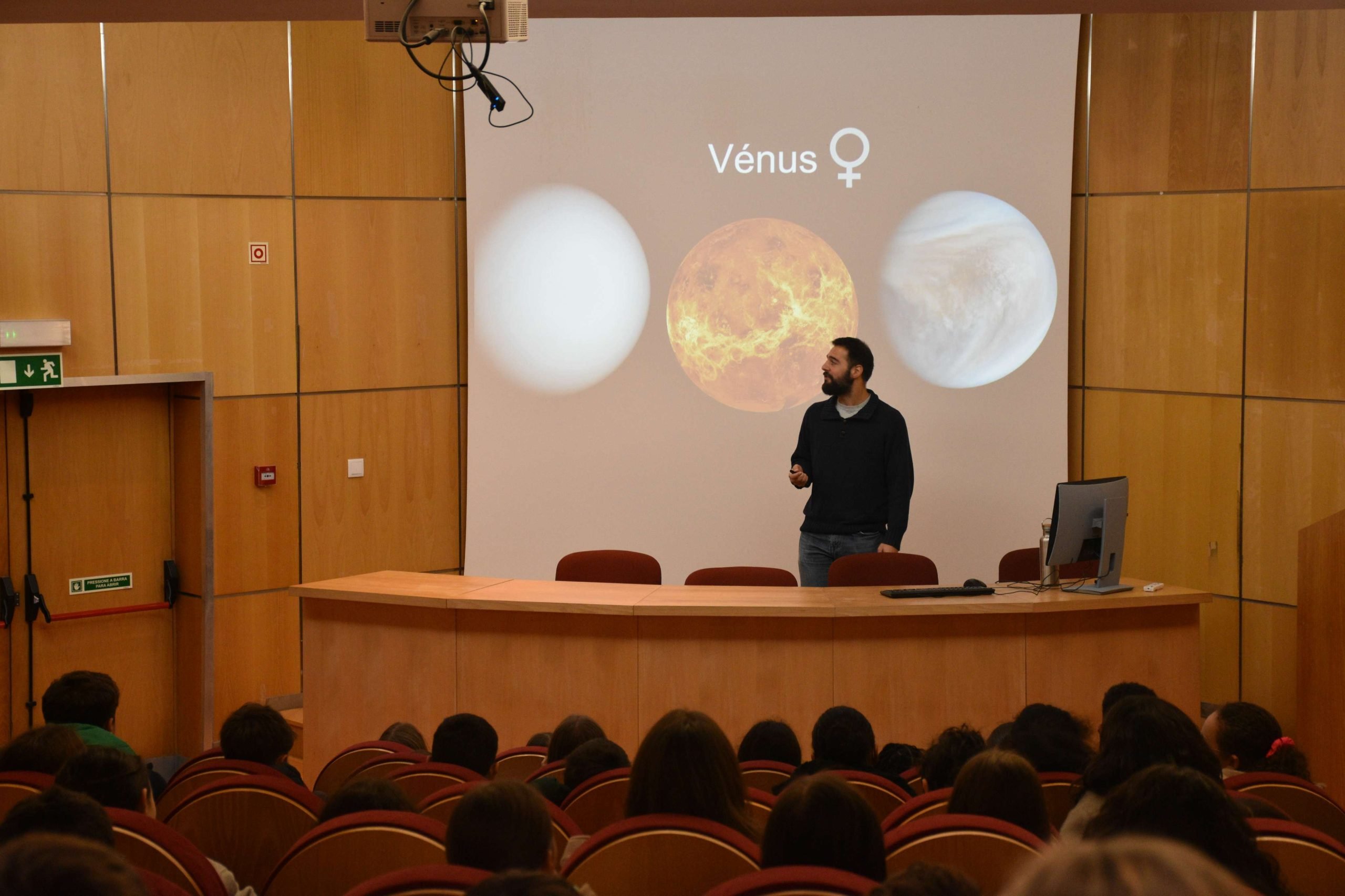 Expoterra começa com viagem pelo Universo