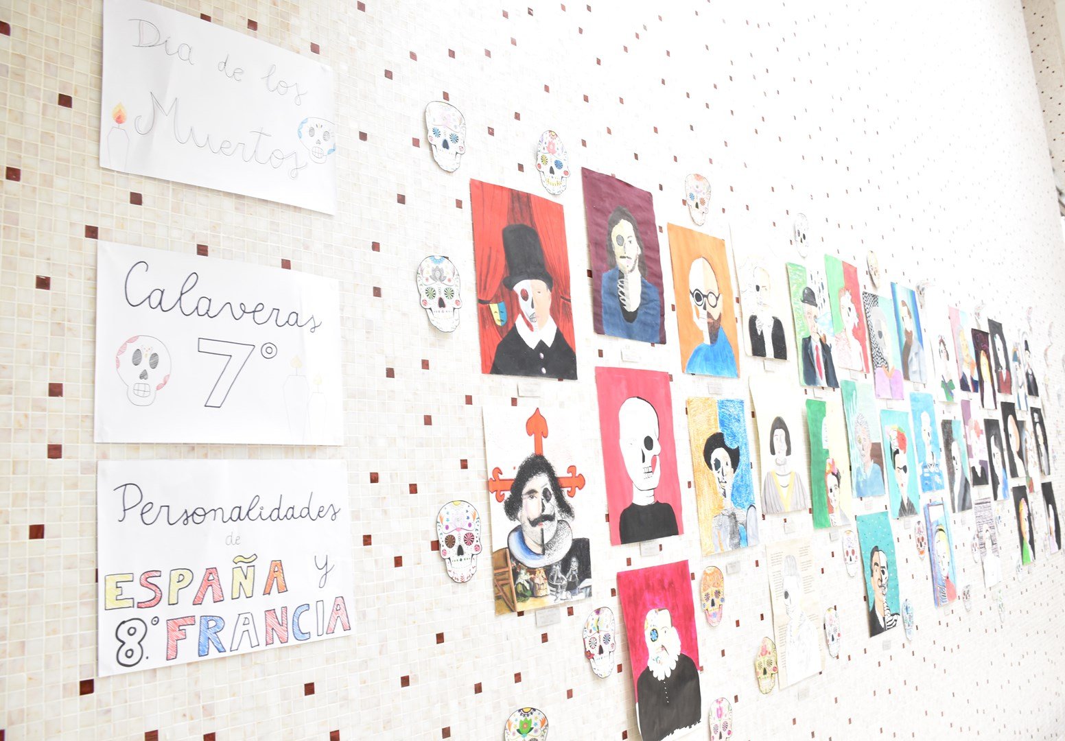 “Calaveras” e “Personalidades de Espanha e França” em exposição