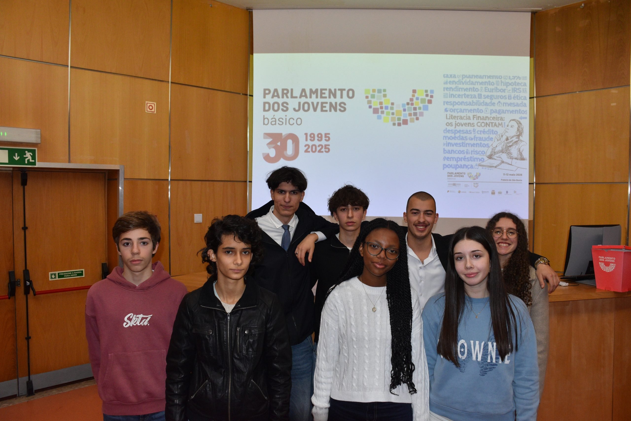 Sessões Escolares do Parlamento dos Jovens 2025/2026