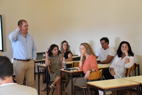 Corpo docente participa em palestra sobre bem-estar e gestão do stress — foto 2