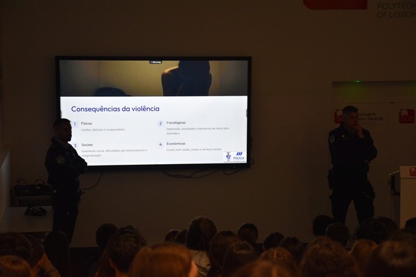 ICE recebe ação de sensibilização sobre a Violência — foto 1