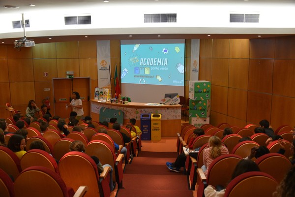 ICE promove sensibilização ambiental com a Academia Ponto Verde — foto 4