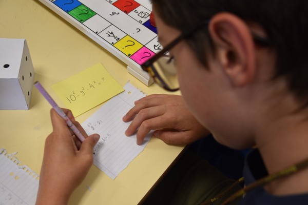 Alunos criam jogos de tabuleiro temáticos — foto 6