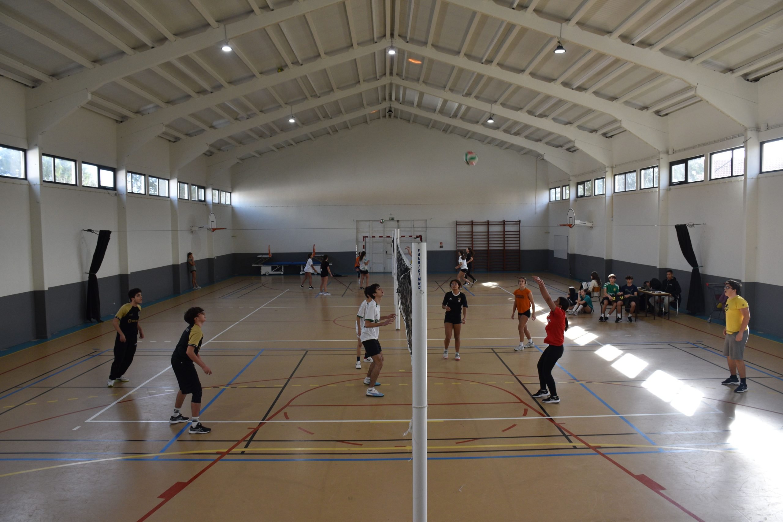 Torneios de Street Basket e de Voleibol assinalaram final do 1.º período