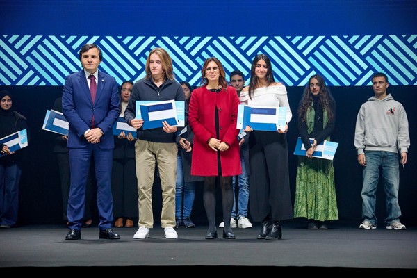 Alunos do ICE recebem Prémio de Mérito Educativo